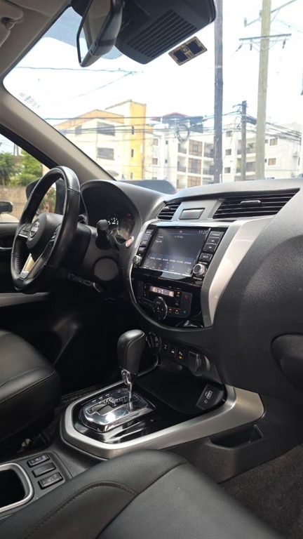 2025 Nissan Frontier LE — foto 12 / 12