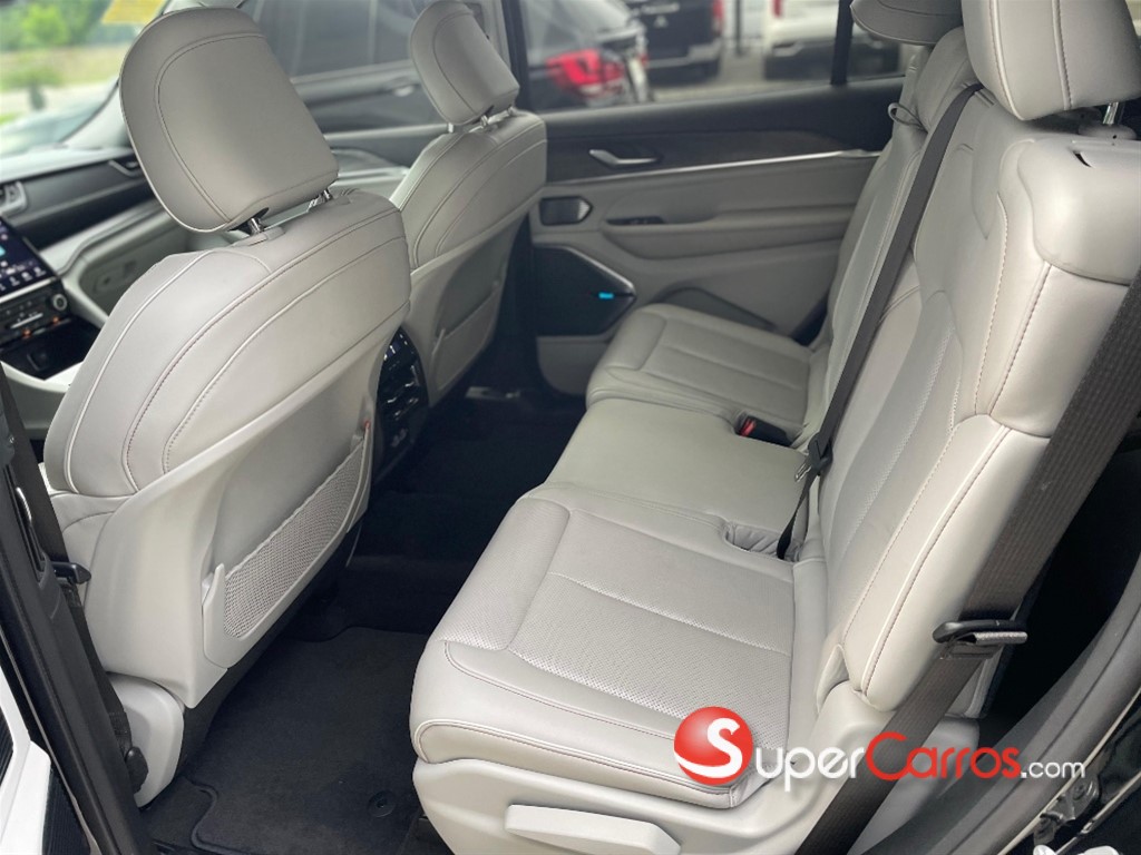 2021 Jeep Grand Cherokee L Overland — foto 5 / 10