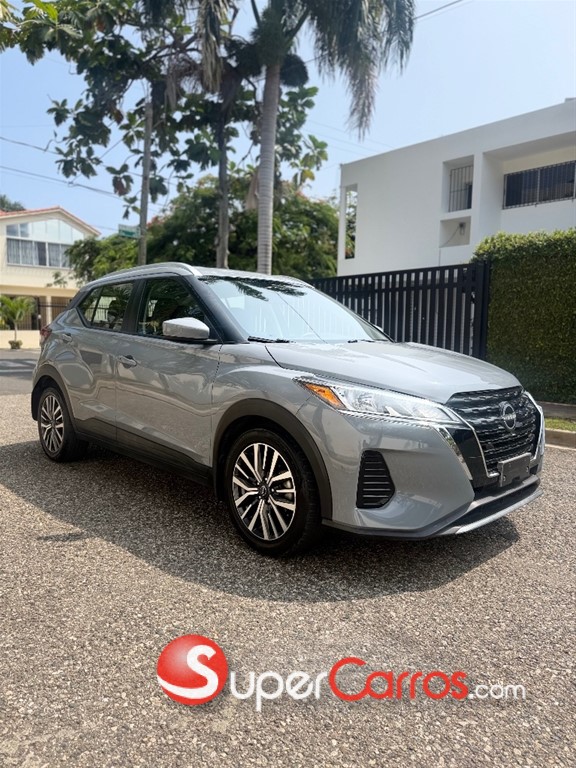 2023 Nissan Kicks SV — foto 2 / 9
