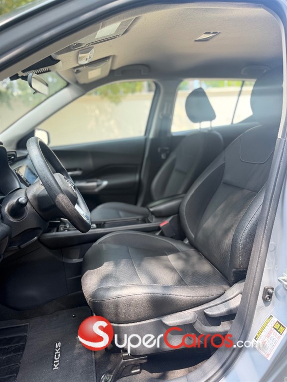 2023 Nissan Kicks SV — foto 6 / 9