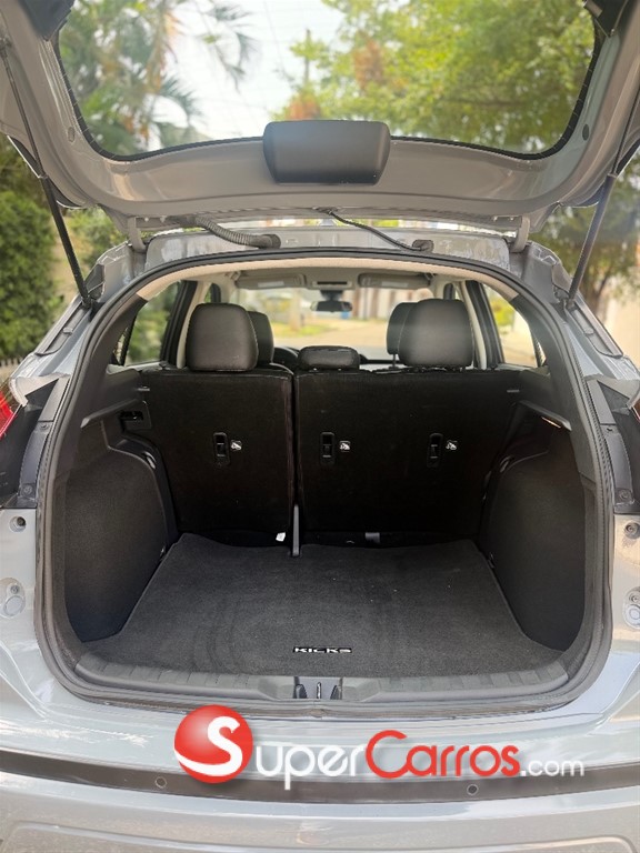 2023 Nissan Kicks SV — foto 8 / 9