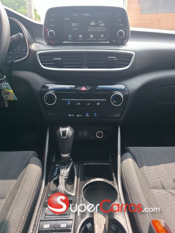 2020 Hyundai Tucson SE — foto 6 / 12