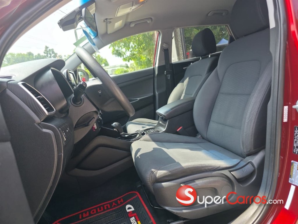 2020 Hyundai Tucson SE — foto 8 / 12