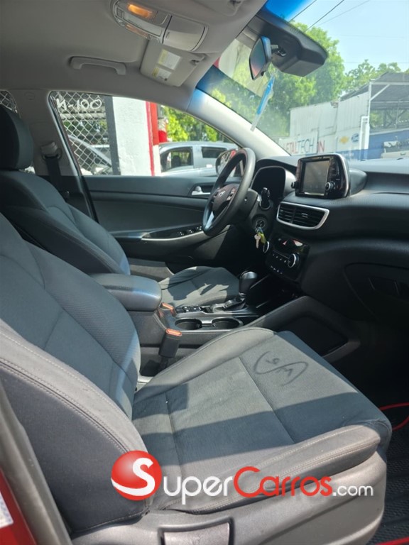 2020 Hyundai Tucson SE — foto 9 / 12