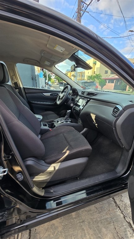 2020 Nissan Rogue Sport — foto 8 / 12