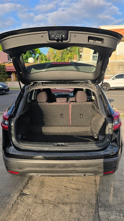 2020 Nissan Rogue Sport — foto 12 / 12