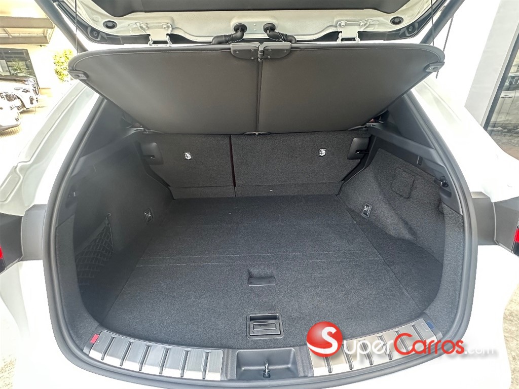 2027 Lexus NX 300 Hybrid — foto 7 / 10