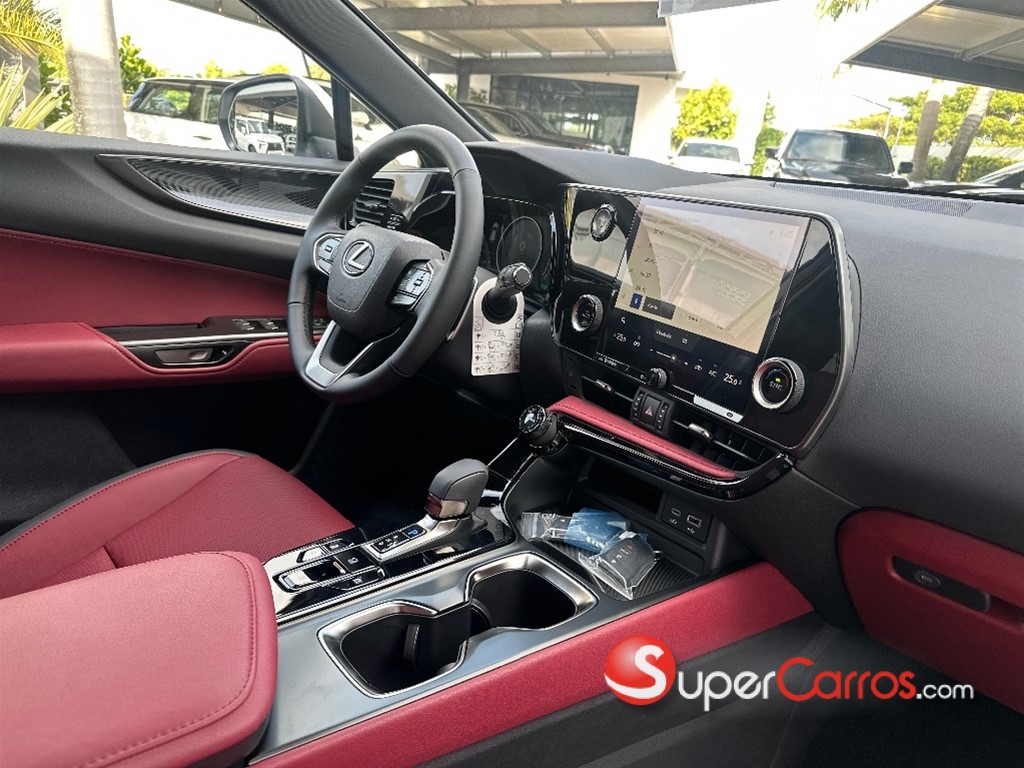 2027 Lexus NX 300 Hybrid — foto 8 / 10