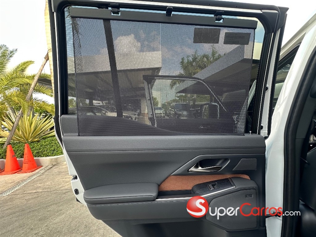 2027 Lexus GX 550 Luxury — foto 5 / 12