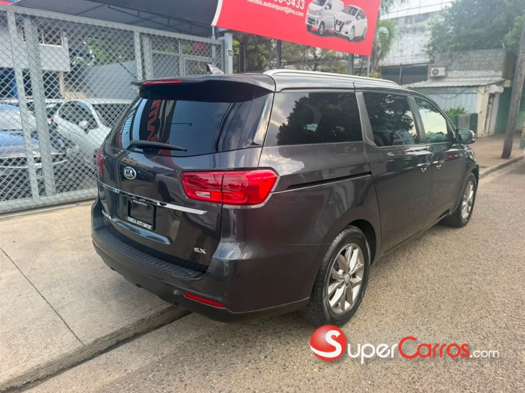 2020 Kia Sedona EX — foto 5 / 11