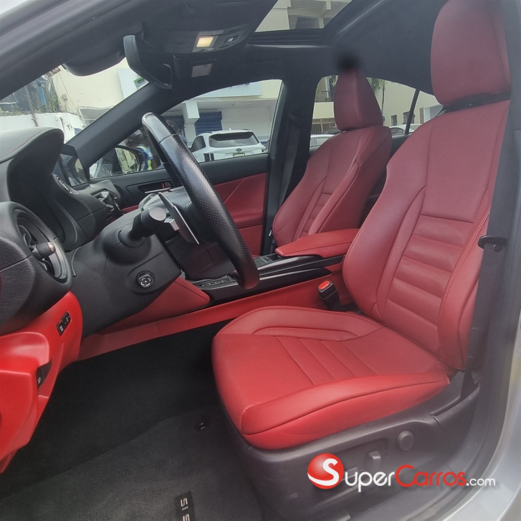 2023 Lexus IS 500 F Sport Performance — foto 5 / 12