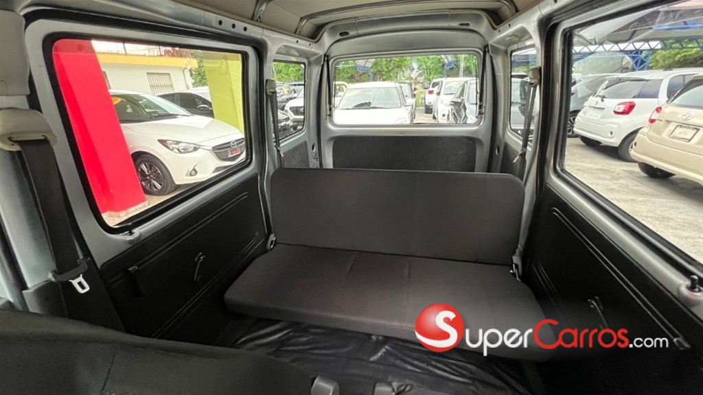 2020 Daihatsu Hijet — foto 7 / 8