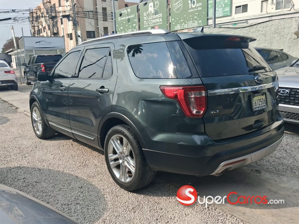 2016 Ford Explorer XLT — foto 4 / 11