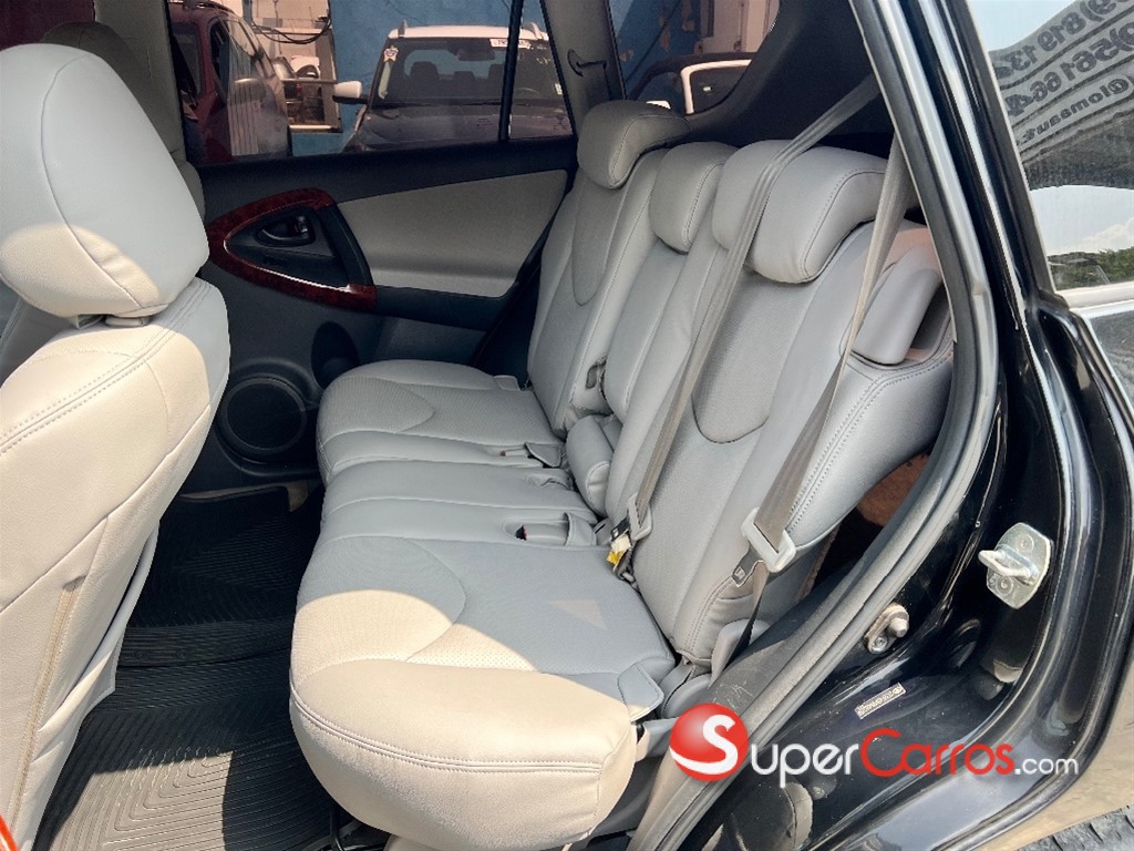 2011 Toyota RAV4 LE — foto 6 / 7