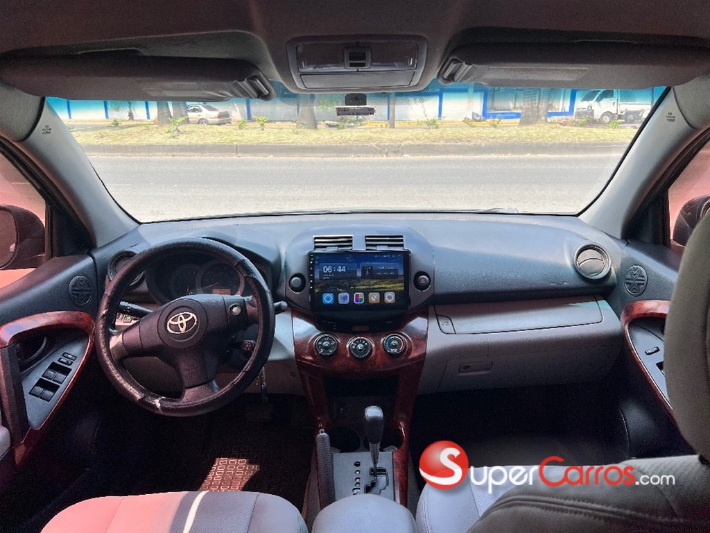 2011 Toyota RAV4 LE — foto 7 / 7