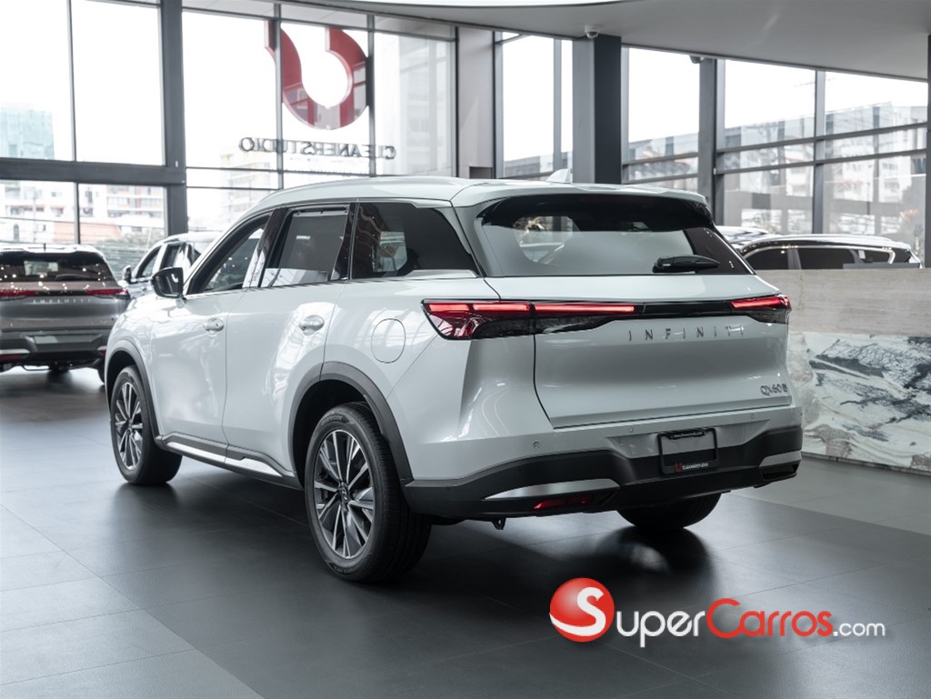 2027 Infiniti QX-60 — foto 7 / 12