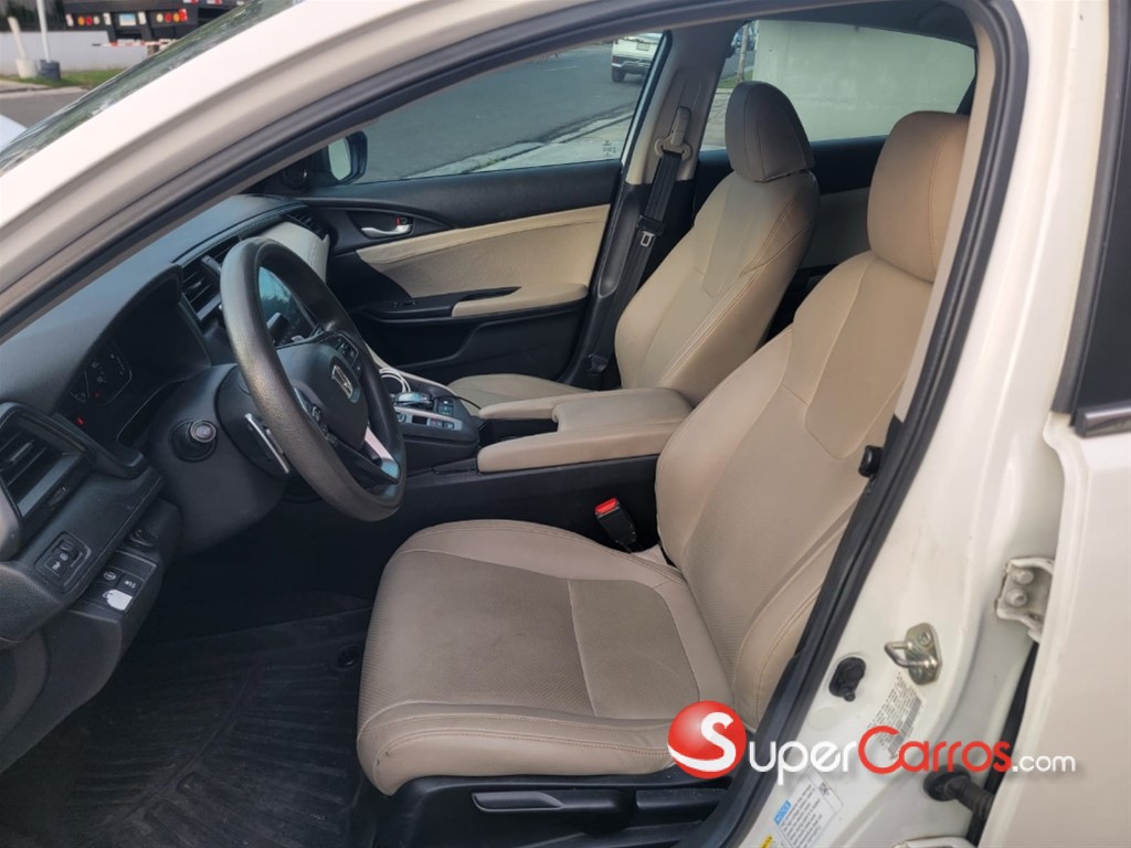 2019 Honda Insight Hybrid — foto 6 / 8