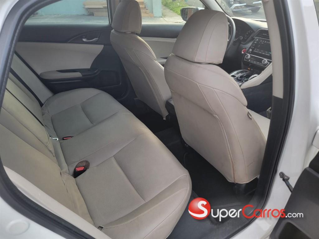 2019 Honda Insight Hybrid — foto 8 / 8