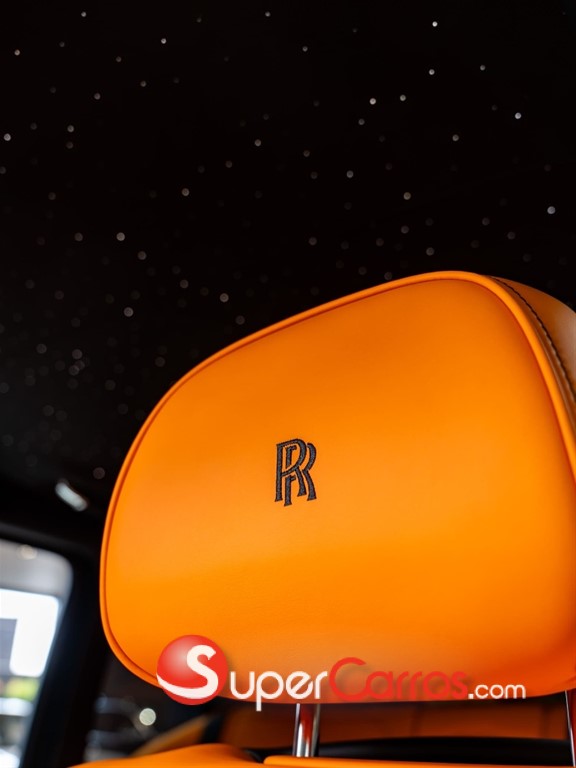 2027 Rolls Royce Cullinan — foto 7 / 12