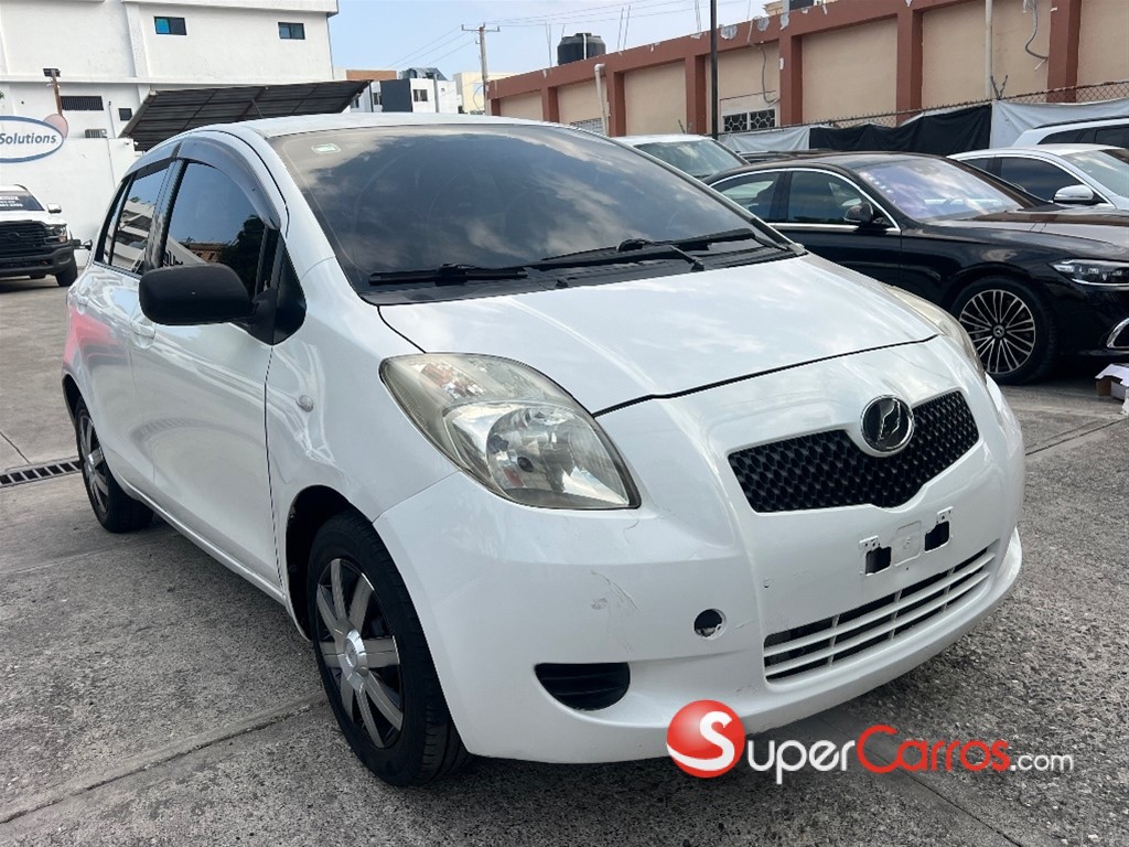 2007 Toyota VITZ — foto 3 / 12