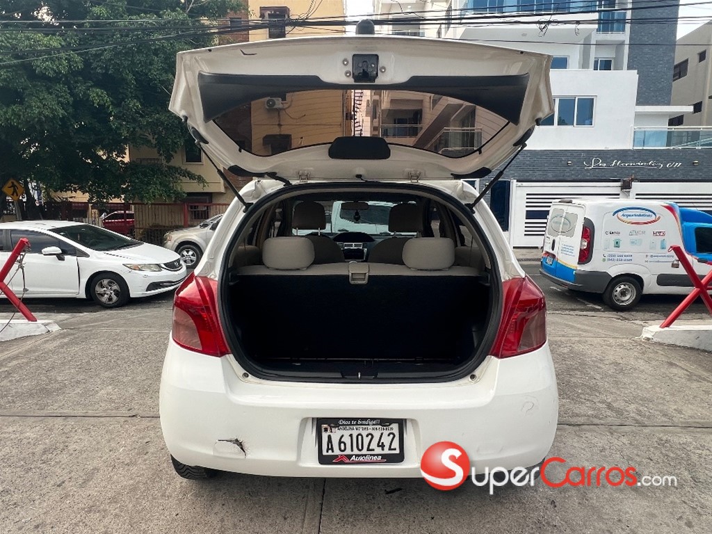 2007 Toyota VITZ — foto 7 / 12