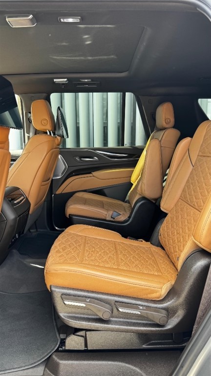 2023 Cadillac Escalade Luxury Short — foto 6 / 7