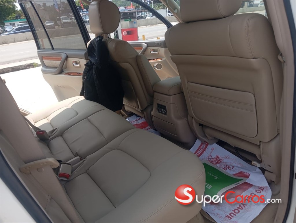 2006 Lexus LX 470 — foto 3 / 5
