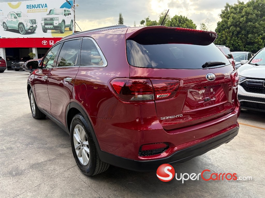 2020 Kia Sorento LX — foto 4 / 9