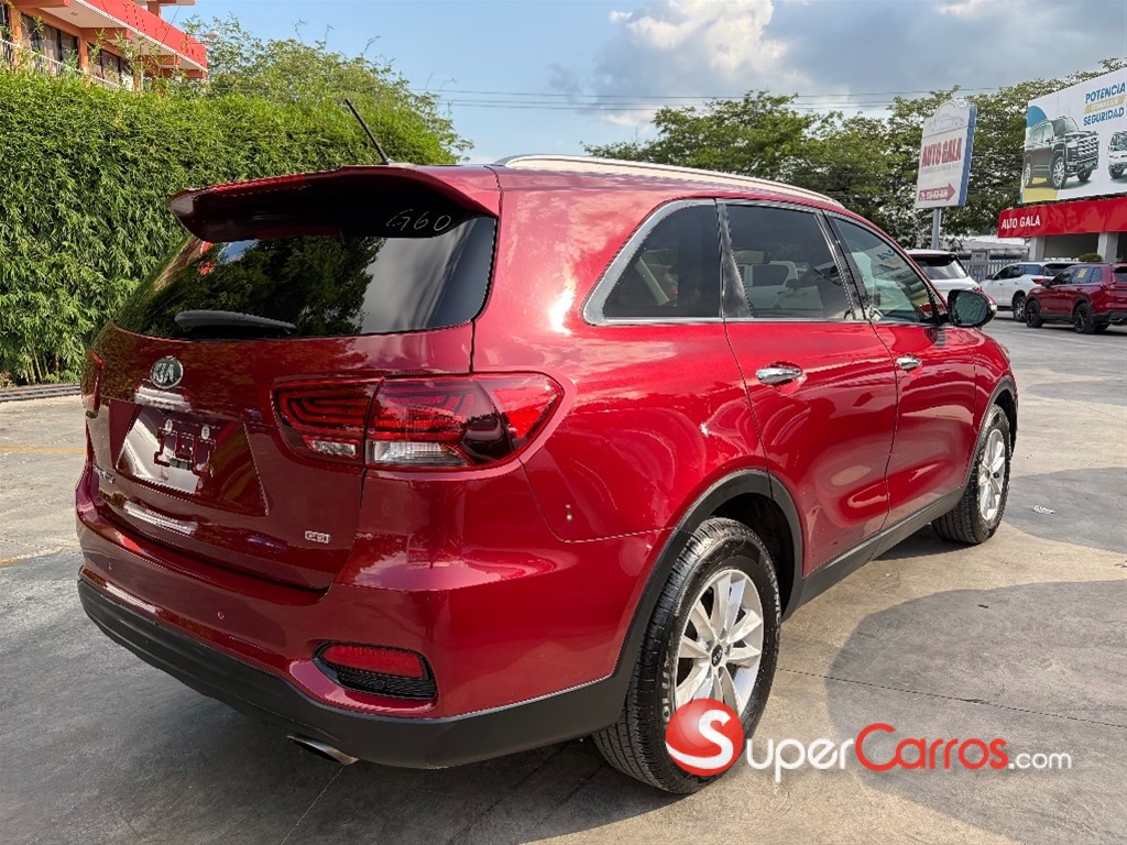 2020 Kia Sorento LX — foto 5 / 9