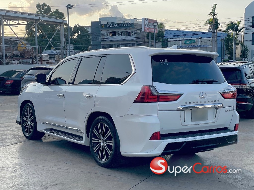 2017 Lexus LX 570 Super Sport — foto 4 / 10