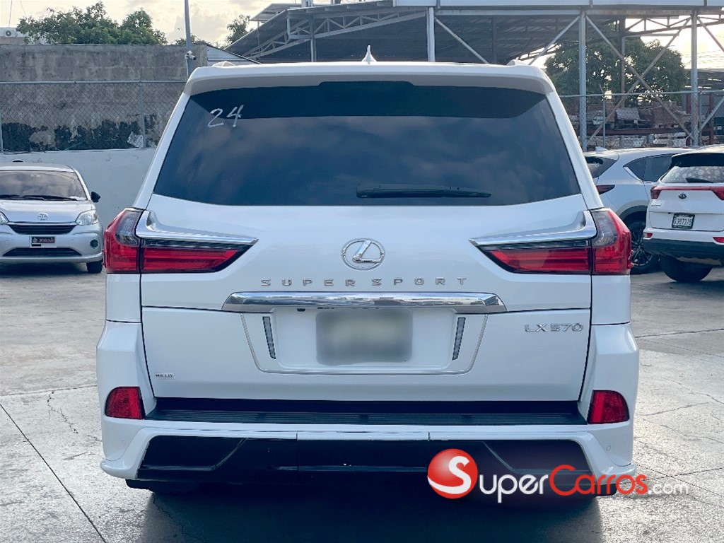 2017 Lexus LX 570 Super Sport — foto 5 / 10