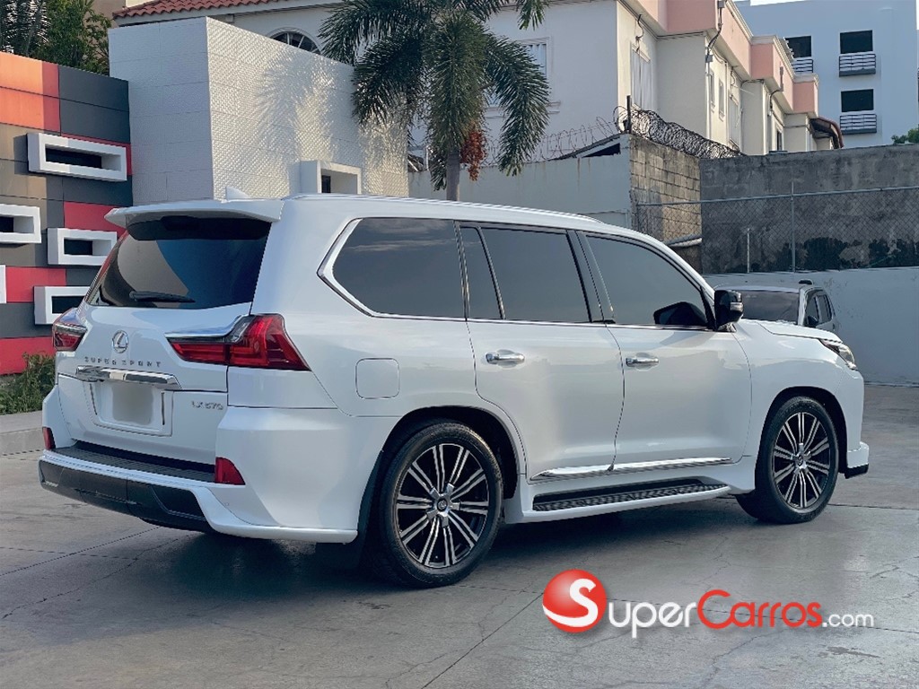 2017 Lexus LX 570 Super Sport — foto 6 / 10