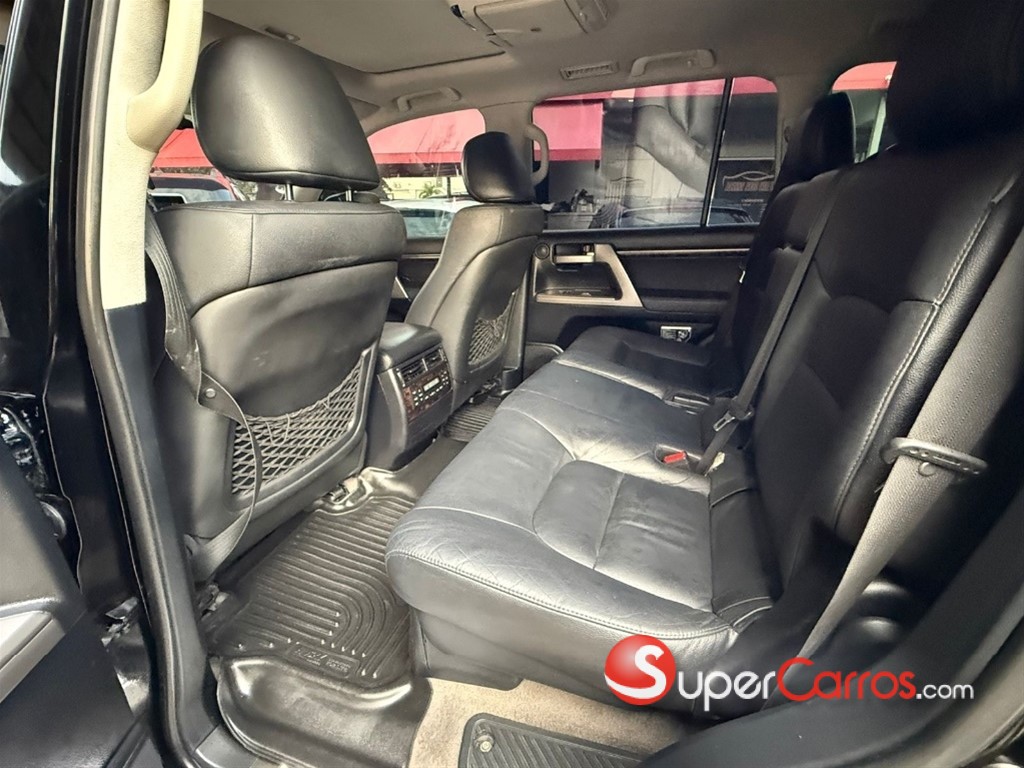 2012 Toyota Land Cruiser VXR — foto 4 / 12