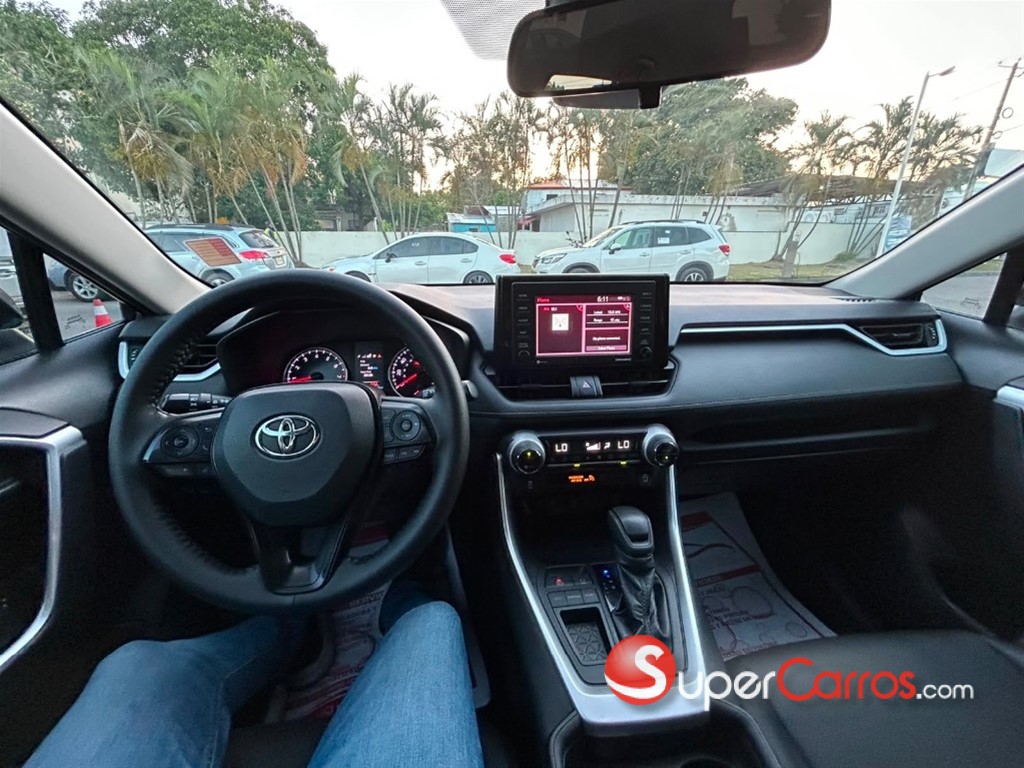 2021 Toyota RAV4 XLE — foto 3 / 11