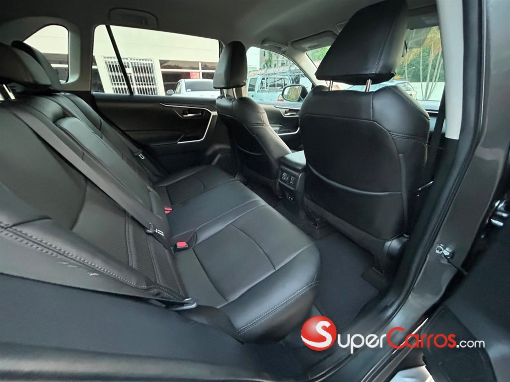 2021 Toyota RAV4 XLE — foto 4 / 11