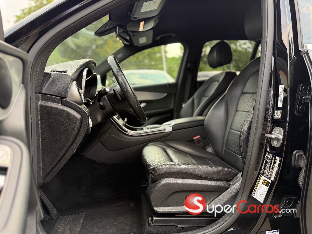 2020 Mercedes-Benz Clase GLC 300 — foto 8 / 10