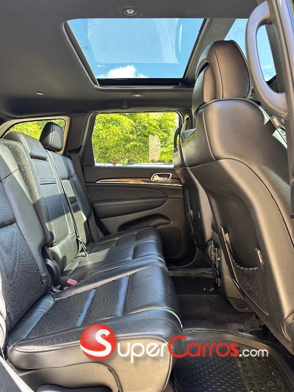 2018 Jeep Cherokee Overland — foto 5 / 12