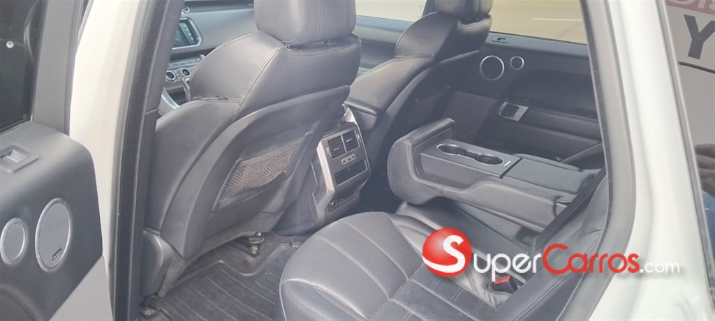 2016 Land Rover Range Rover Sport HST — foto 8 / 8