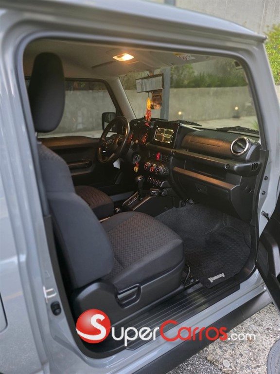 2023 Suzuki Jimny GLX — foto 10 / 12