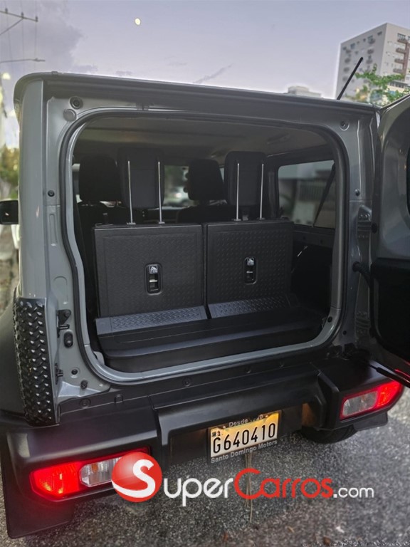 2023 Suzuki Jimny GLX — foto 12 / 12