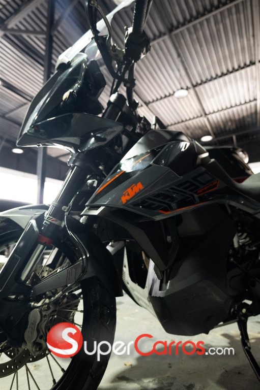 2022 KTM 890 ADV R — foto 10 / 11