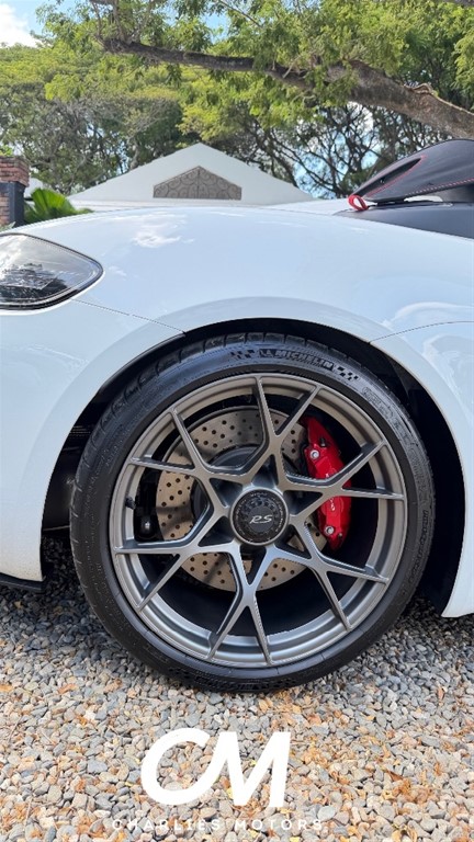 2025 Porsche 718 Spyder RS — foto 8 / 11