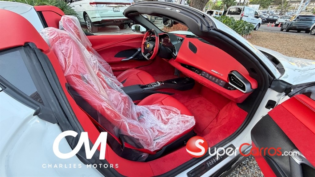 2025 Ferrari 296 GTS — foto 6 / 12