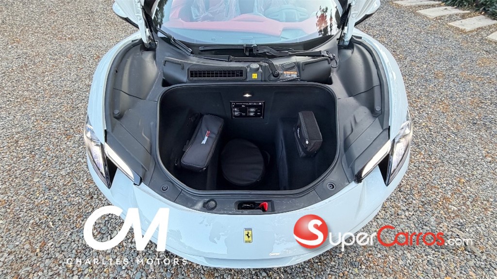 2025 Ferrari 296 GTS — foto 11 / 12