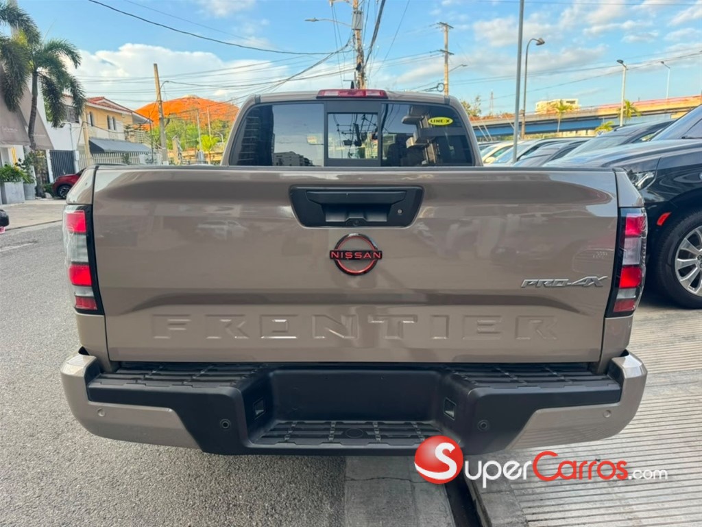 2022 Nissan Frontier Pro-4X — foto 5 / 11