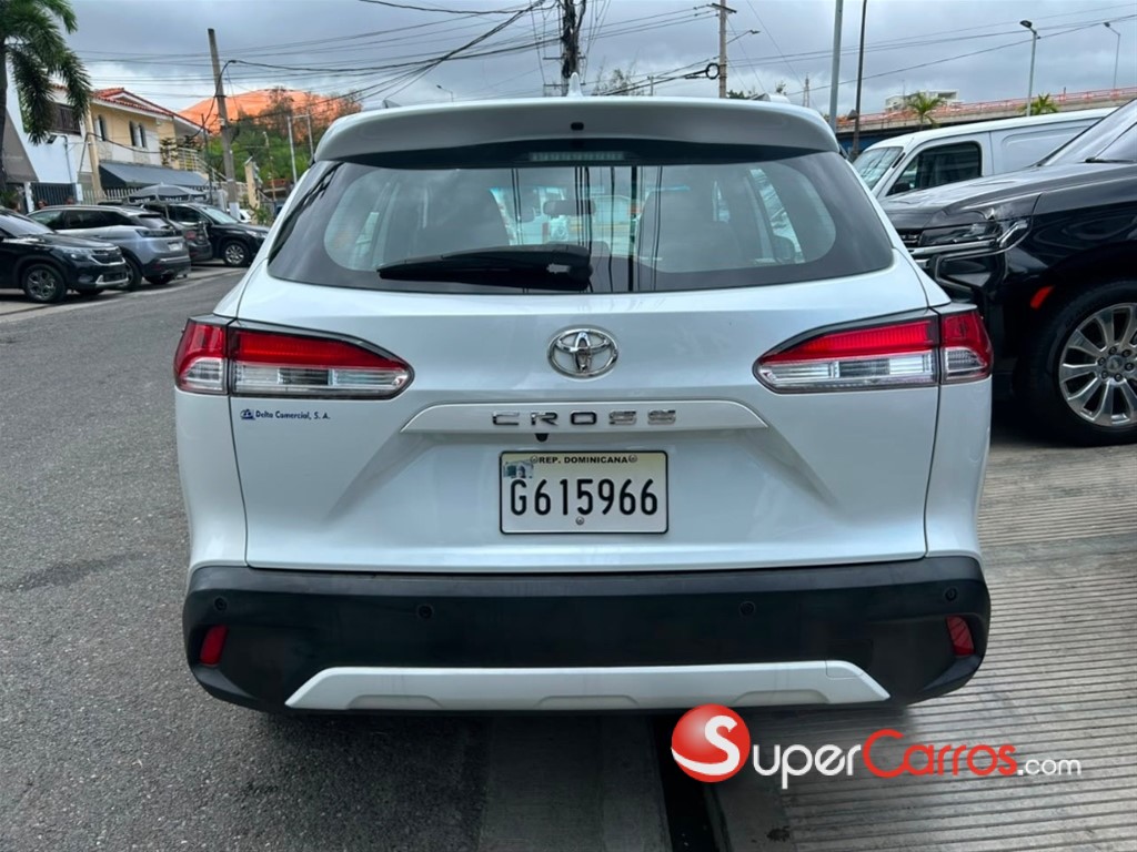 2023 Toyota Corolla Cross — foto 6 / 12