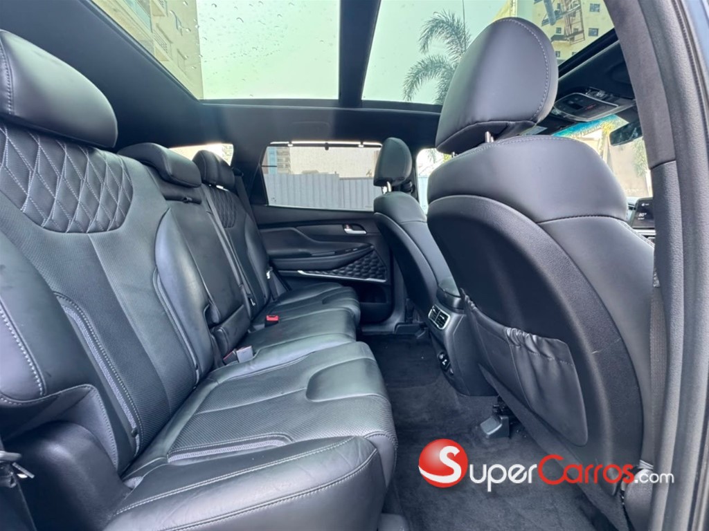 2021 Hyundai Santa Fe Calligraphy — foto 8 / 12