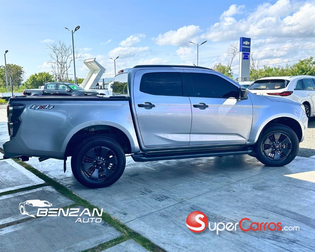 2022 Isuzu DMAX LSE — foto 4 / 9