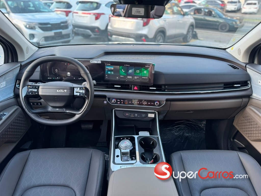 2027 Kia Carnival — foto 10 / 11