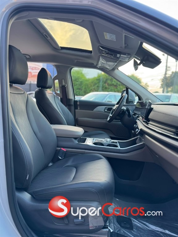 2027 Kia Carnival — foto 11 / 11
